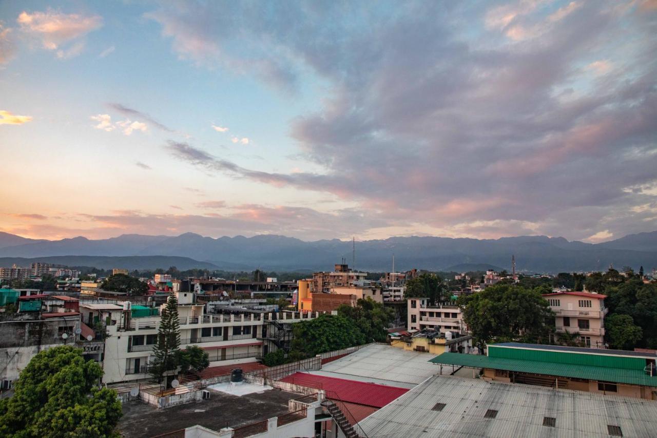 Hotel Alaya Dehradun Exterior photo